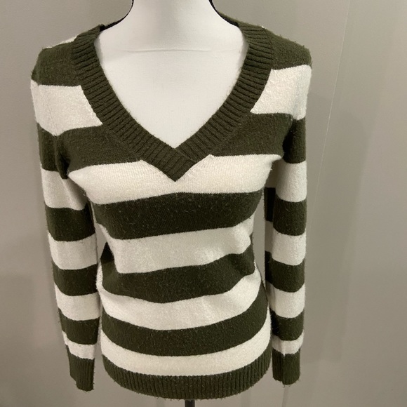 GAP | Sweaters | Womens Gap Sweater | Poshmark